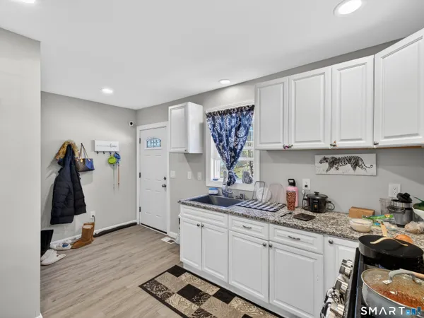 $399,900 | 44-46 Pratt Street, Norwich, CT 06360