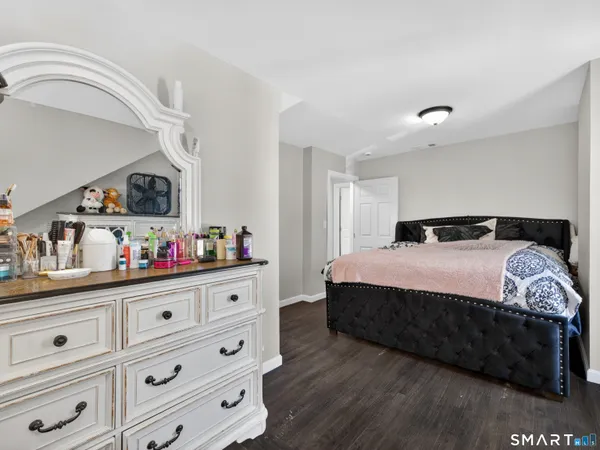 $399,900 | 44-46 Pratt Street, Norwich, CT 06360