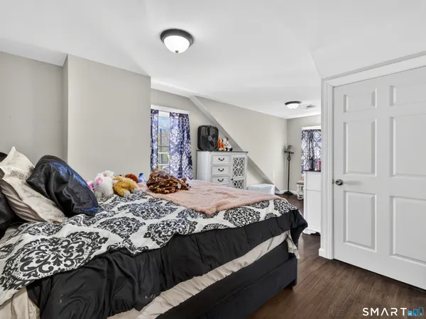 $399,900 | 44-46 Pratt Street, Norwich, CT 06360