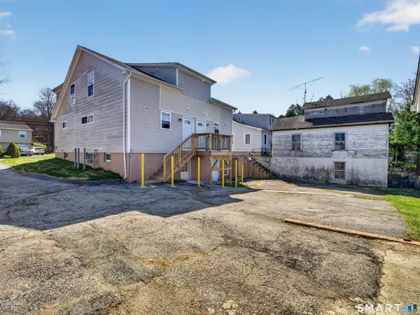 $399,900 | 44-46 Pratt Street, Norwich, CT 06360