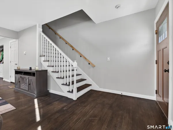 $399,900 | 44-46 Pratt Street, Norwich, CT 06360