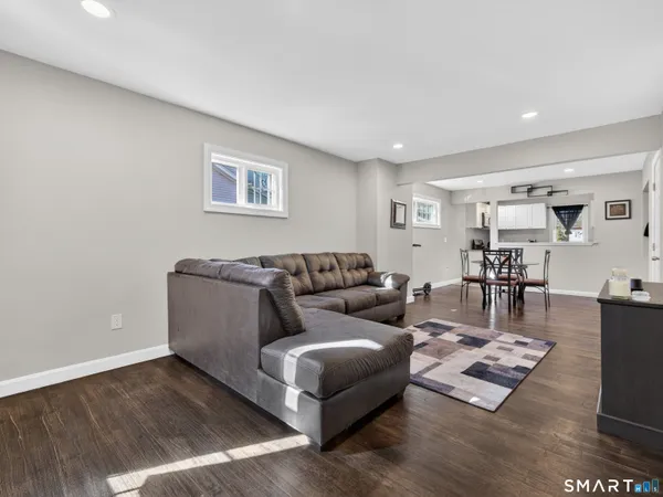 $399,900 | 44-46 Pratt Street, Norwich, CT 06360