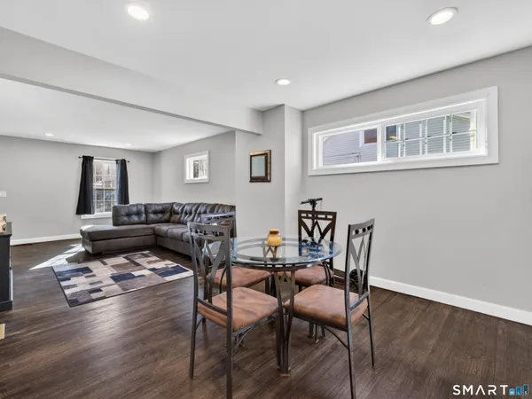 $399,900 | 44-46 Pratt Street, Norwich, CT 06360