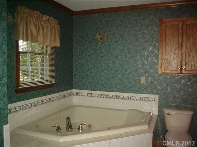 862 Busters Landing Road Fort Lawn, SC 29714 - Photo 9 of 16 Gallery Image 9