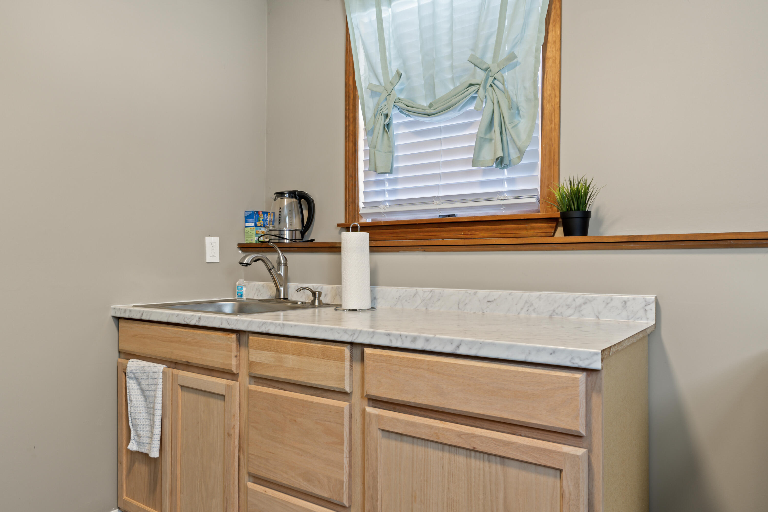 77 Lincoln Road Saco, ME 04072 - Photo 44 of 49 77 Lincoln Rd20250117_0176