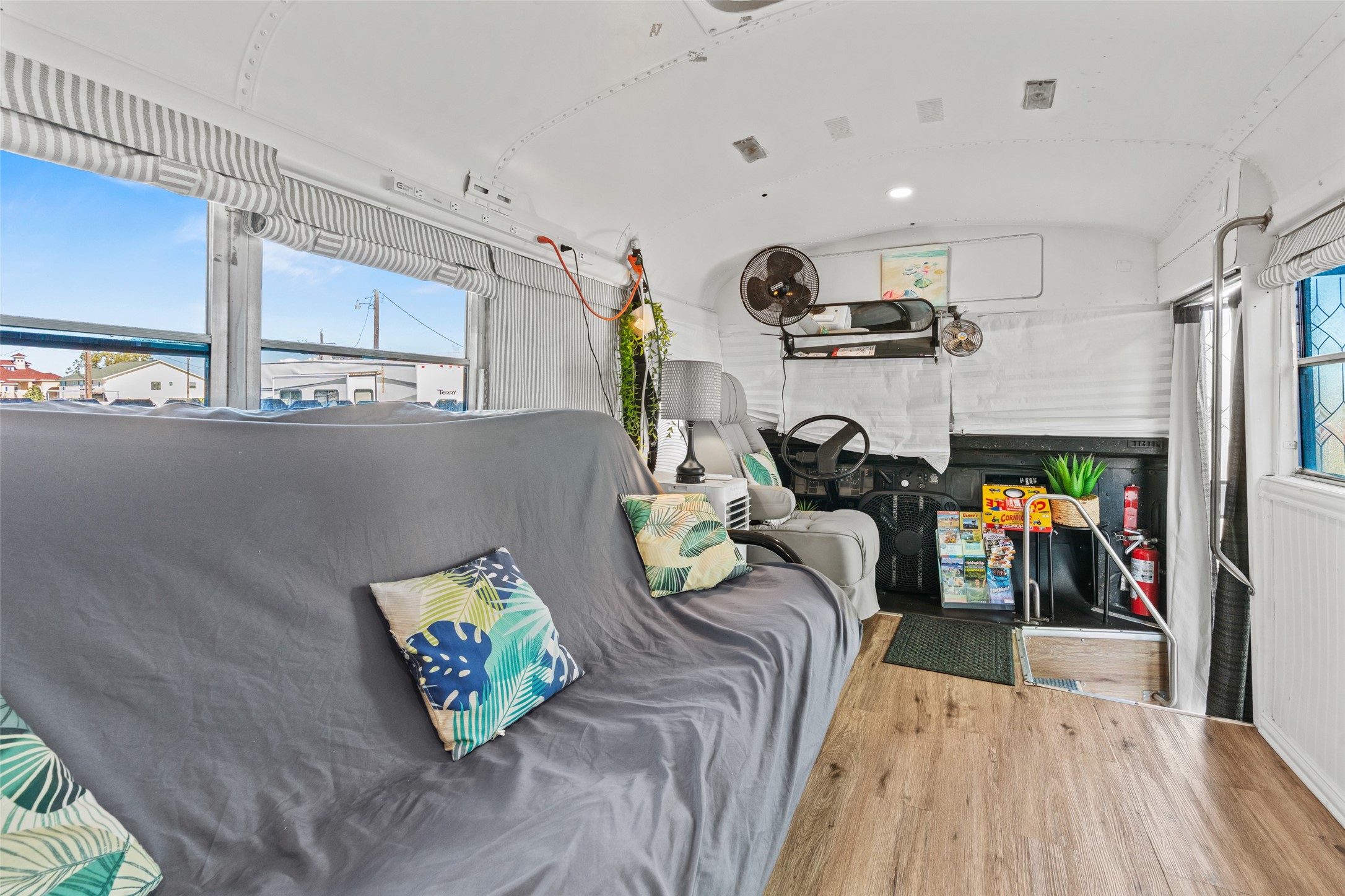 1287 North Crystal Beach Road Crystal Beach, TX 77650 - Photo 19 of 45 a living room with furniture and a flat screen tv