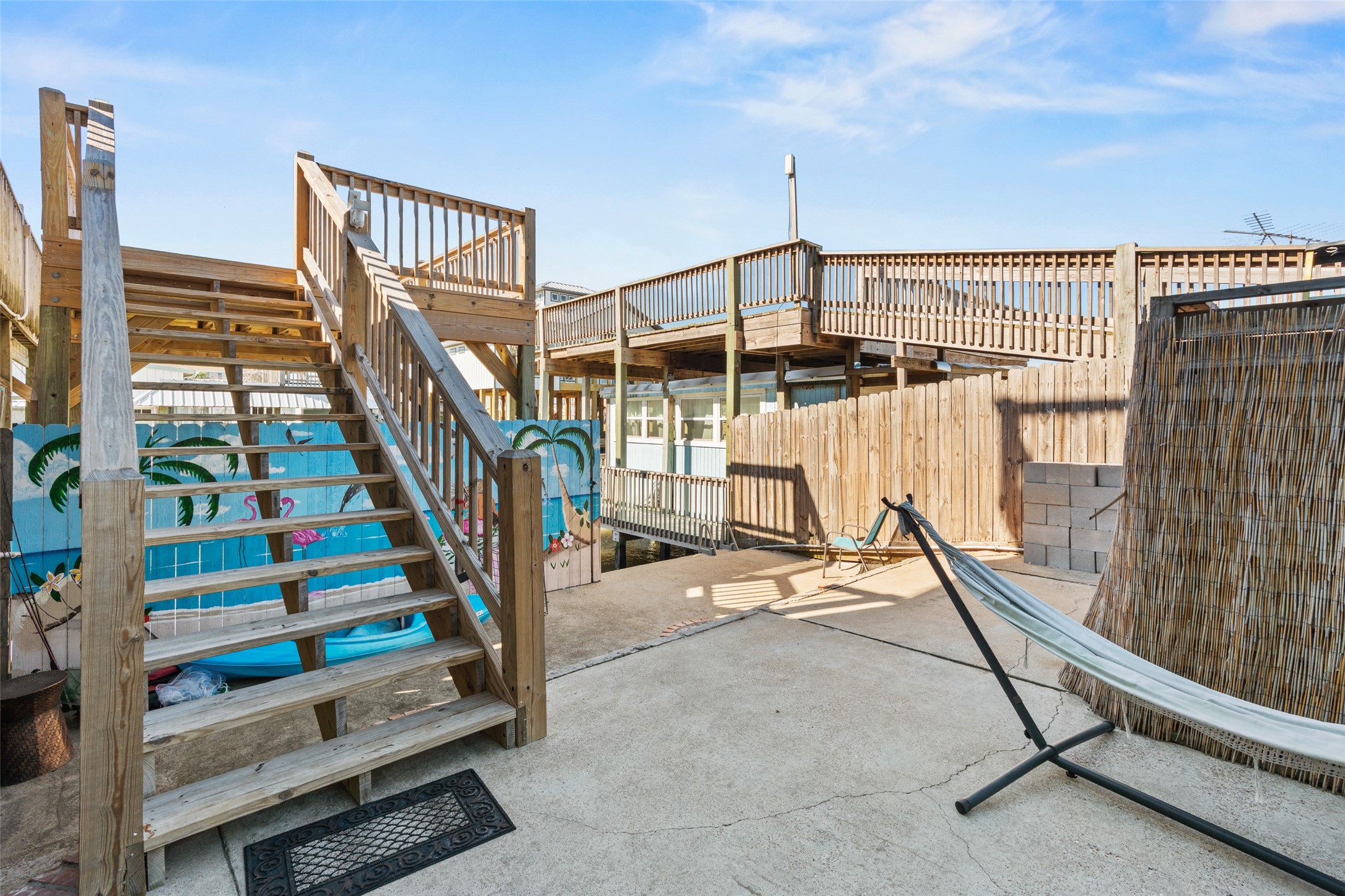 1287 North Crystal Beach Road Crystal Beach, TX 77650 - Photo 27 of 45 a view of entryway