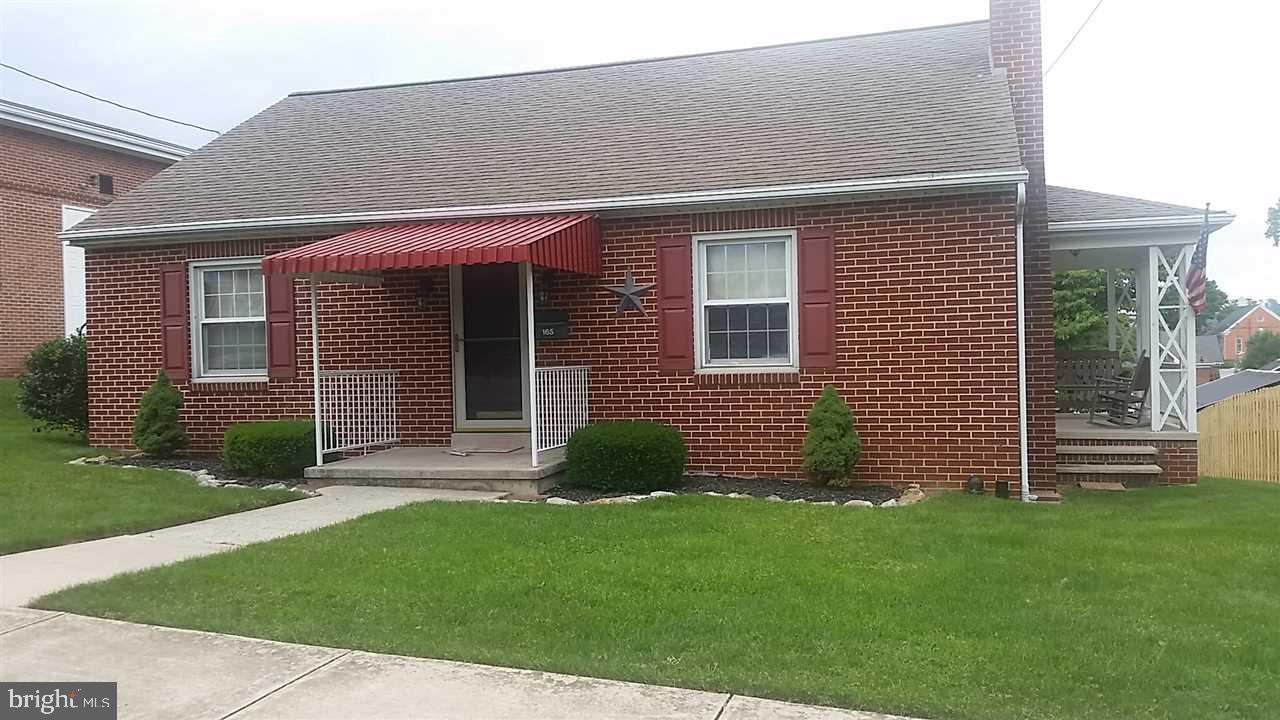 165 North Walnut Street Spring Grove, PA 17362 - Photo 1 of 20 Gallery Image 1
