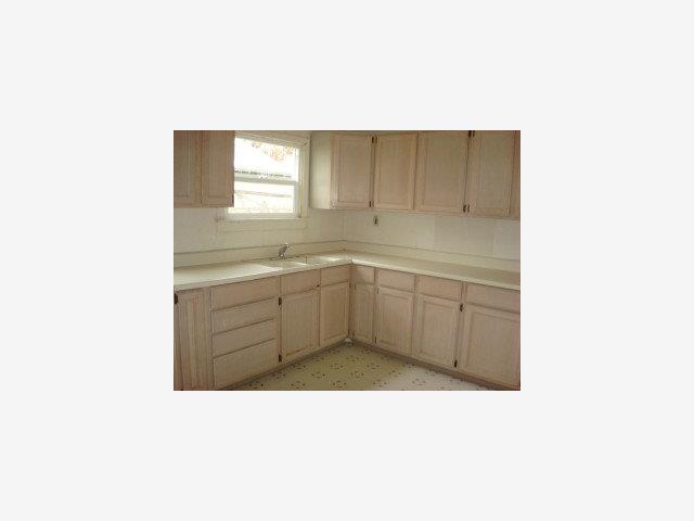 1432 R Street Newman, CA 95360 - Photo 3 of 7 Gallery Image 3