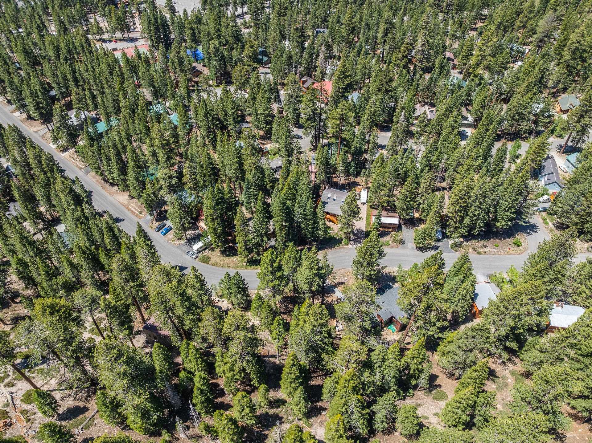 198 Grindelwald Road Mammoth Lakes, CA 93546 - Photo 9 of 17