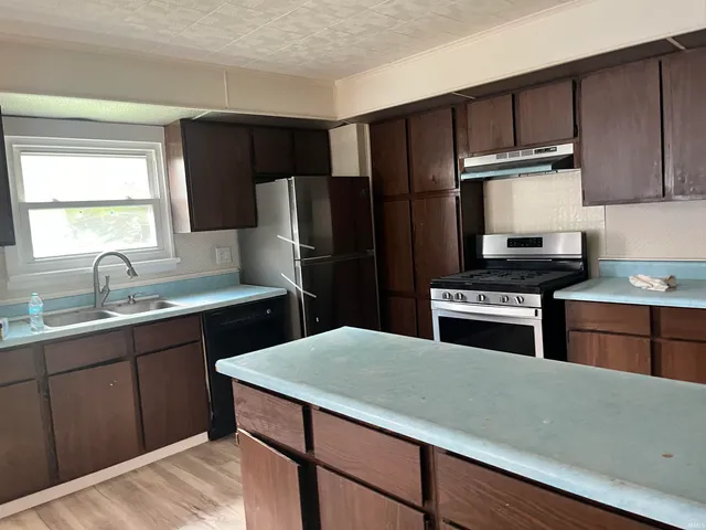 $219,000 | 1705 West Monroe Street, Decatur, IN 46733