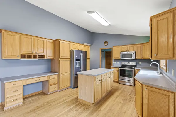 $619,900 | 2734 Brooks Ridge Drive, Sun Prairie, WI 53590