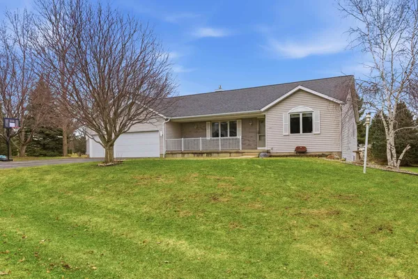 $619,900 | 2734 Brooks Ridge Drive, Sun Prairie, WI 53590