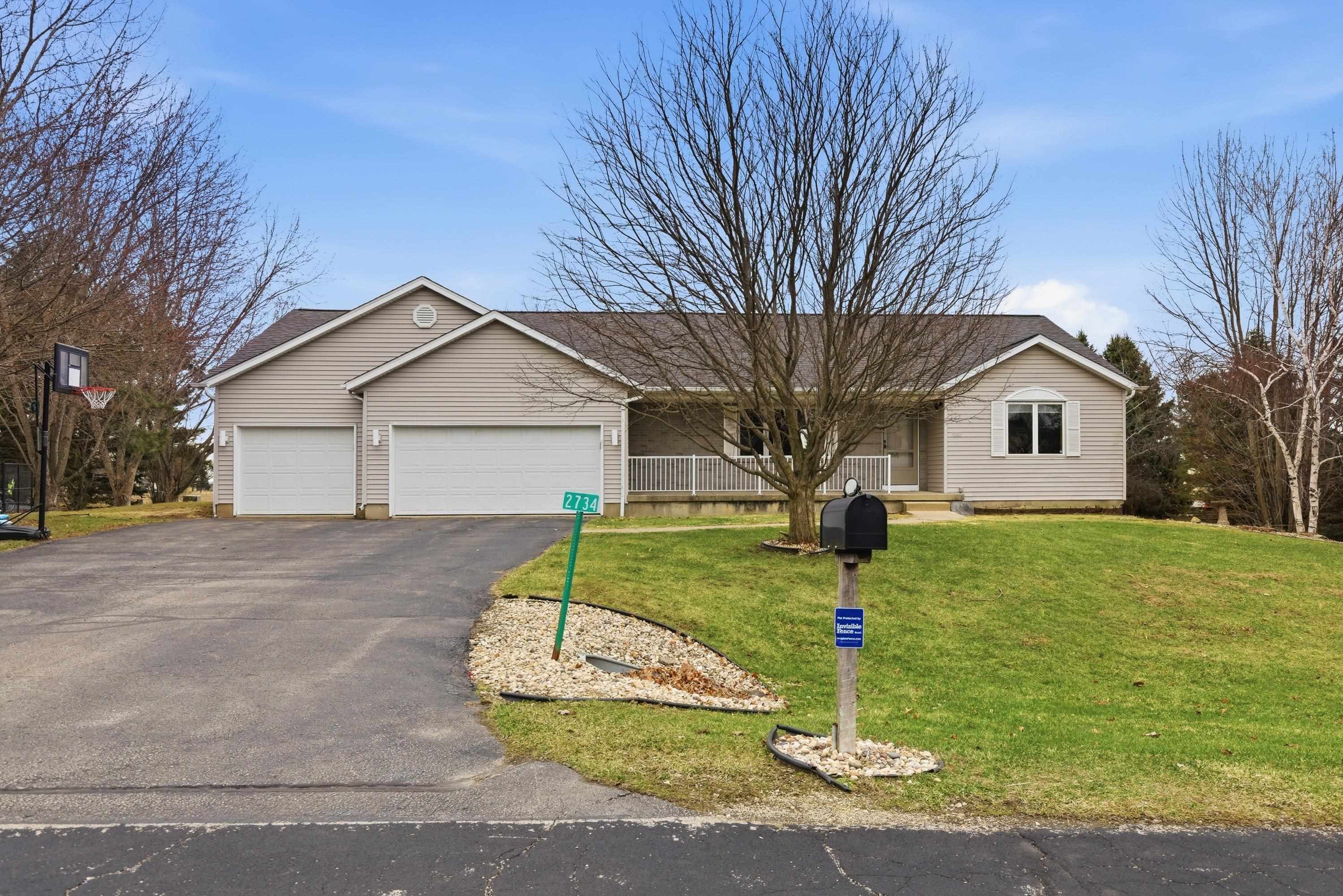 2734 Brooks Ridge Drive Sun Prairie, WI 53590 - Photo 3 of 67