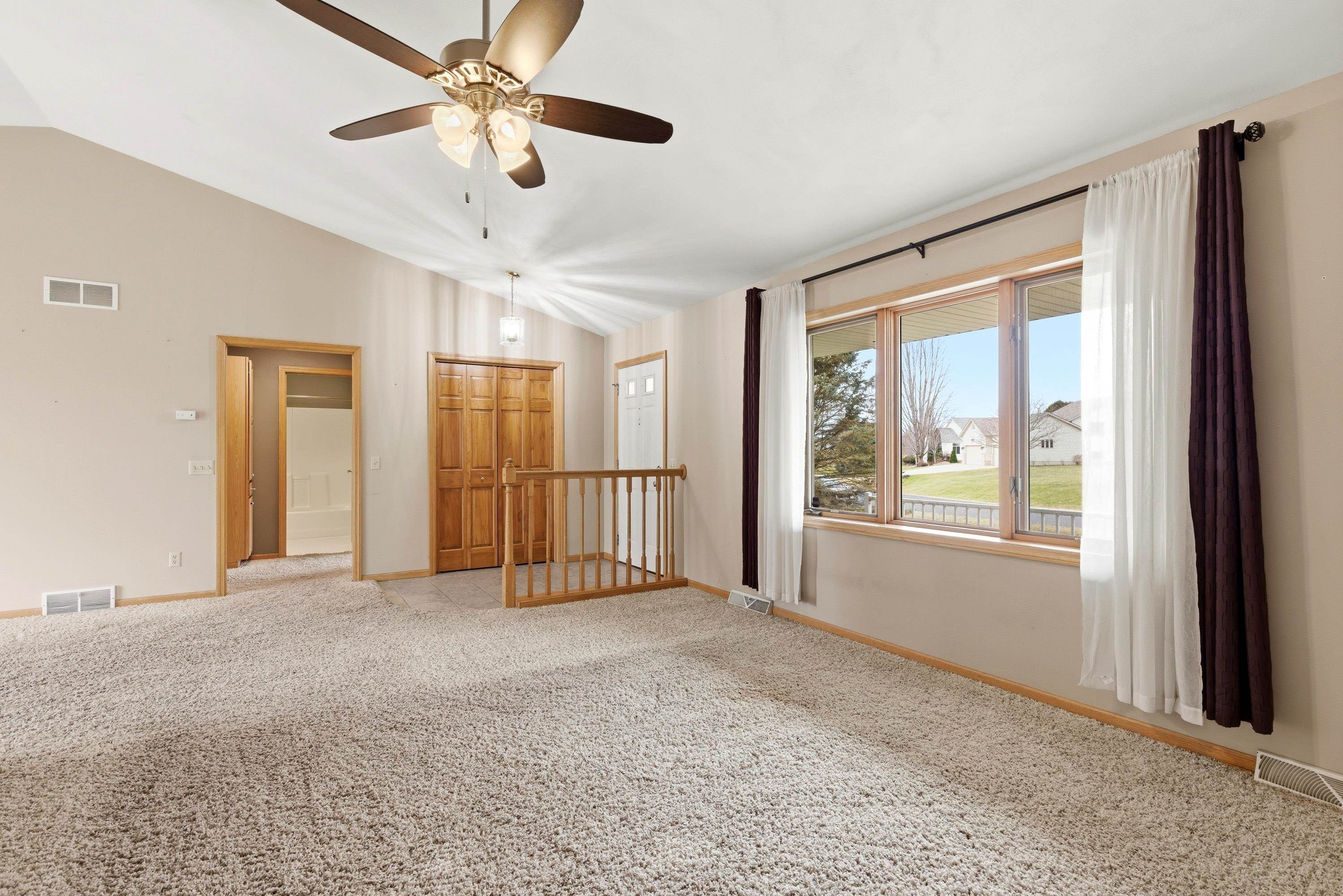 2734 Brooks Ridge Drive Sun Prairie, WI 53590 - Photo 9 of 67