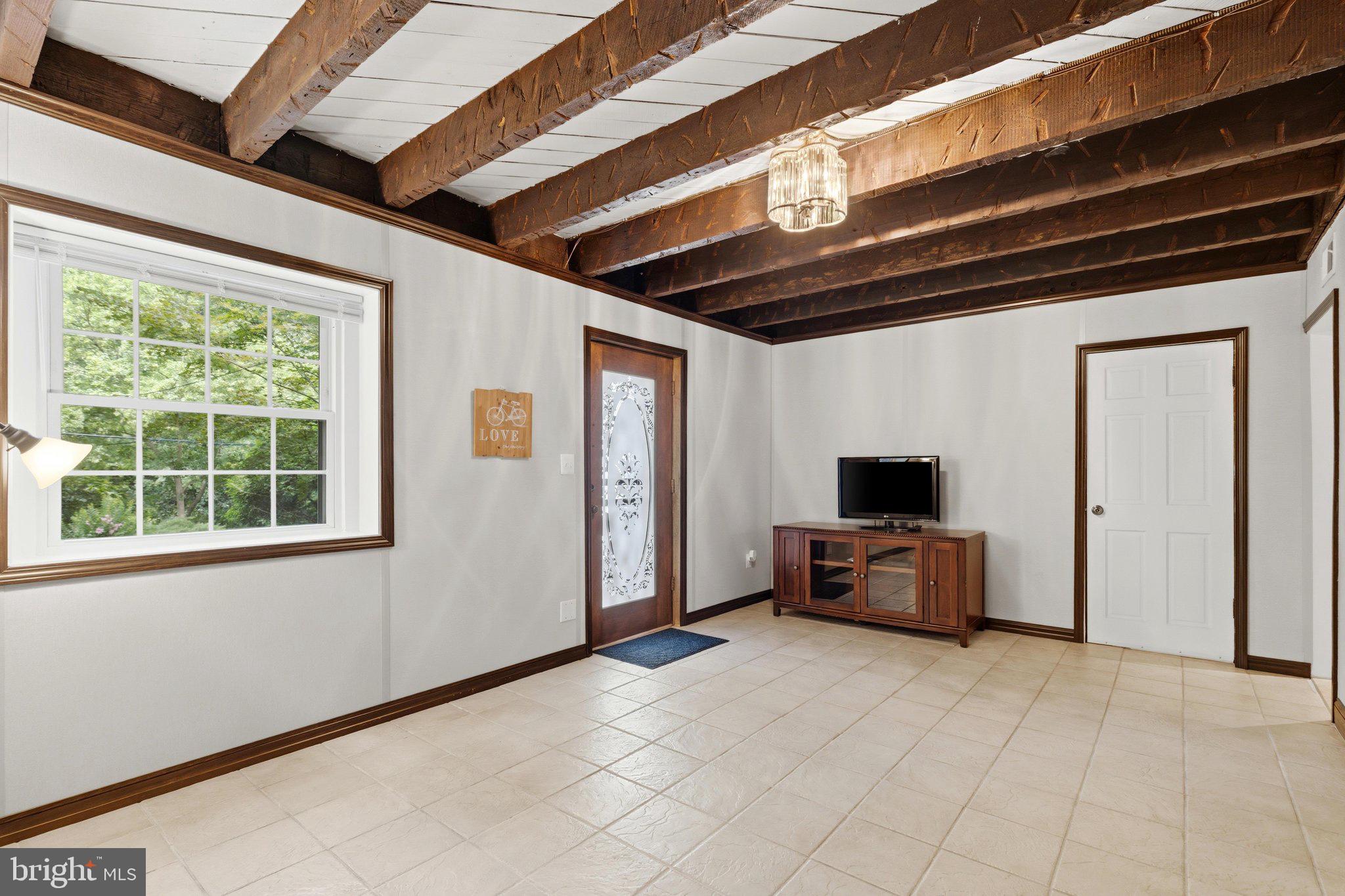 2617 South Arlington Ridge Road Arlington, VA 22202 - Photo 15 of 90 Gallery Image 15