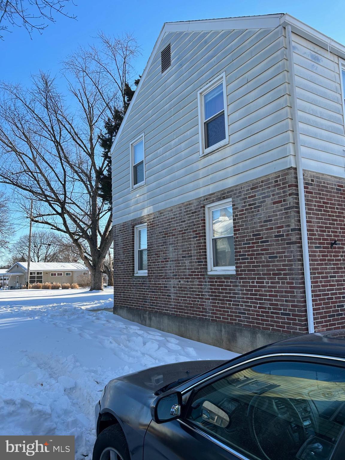 883 Tioga Street York, PA 17404 - Photo 3 of 3