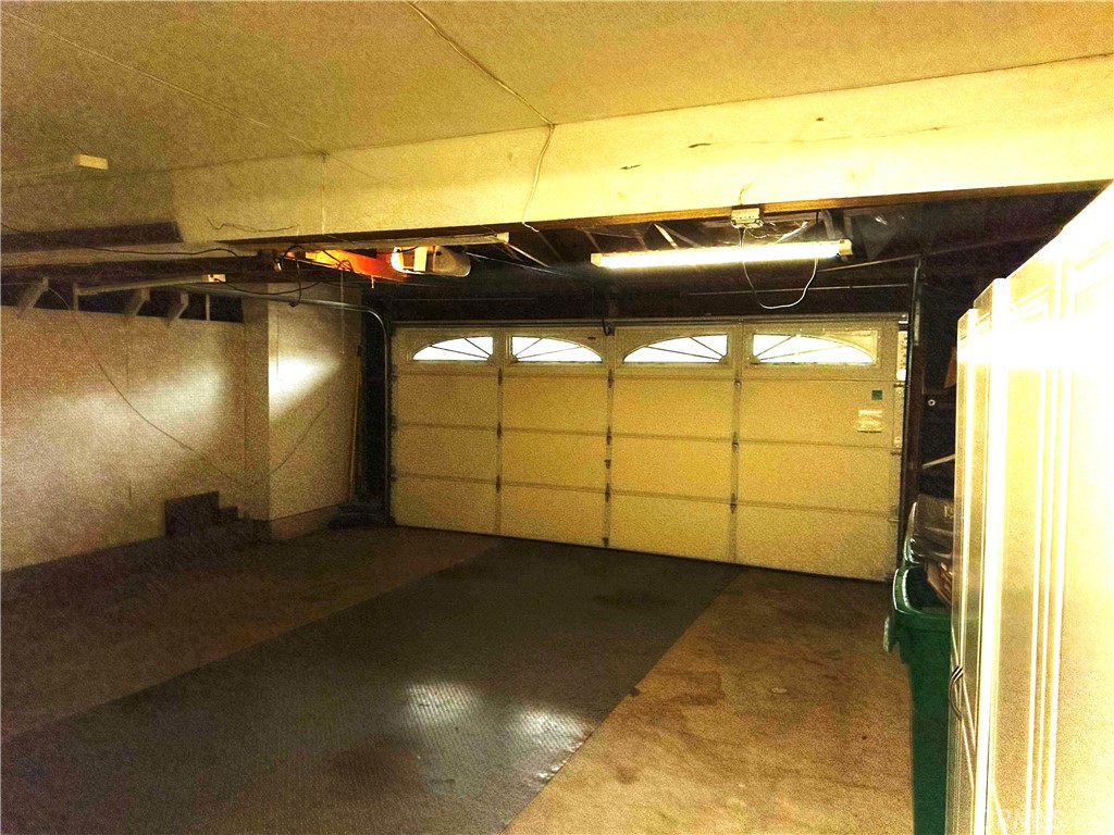 23 Whistling Swan Irvine, CA 92604 - Photo 26 of 26 a view of a garage