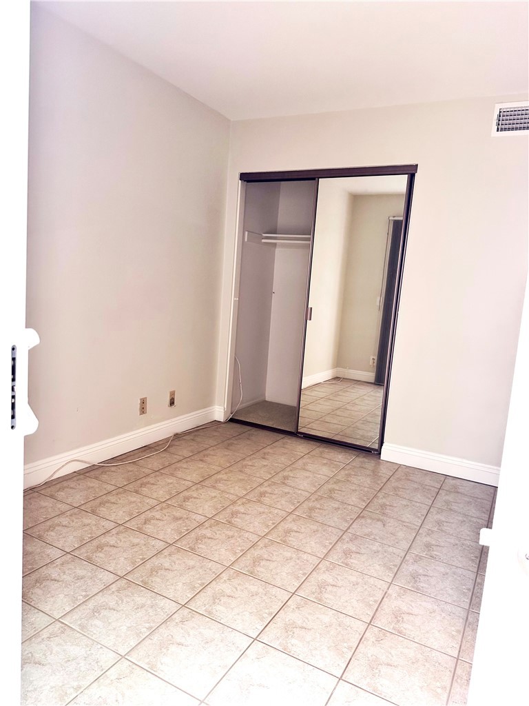 23 Whistling Swan Irvine, CA 92604 - Photo 4 of 26 a view of a room with a sink