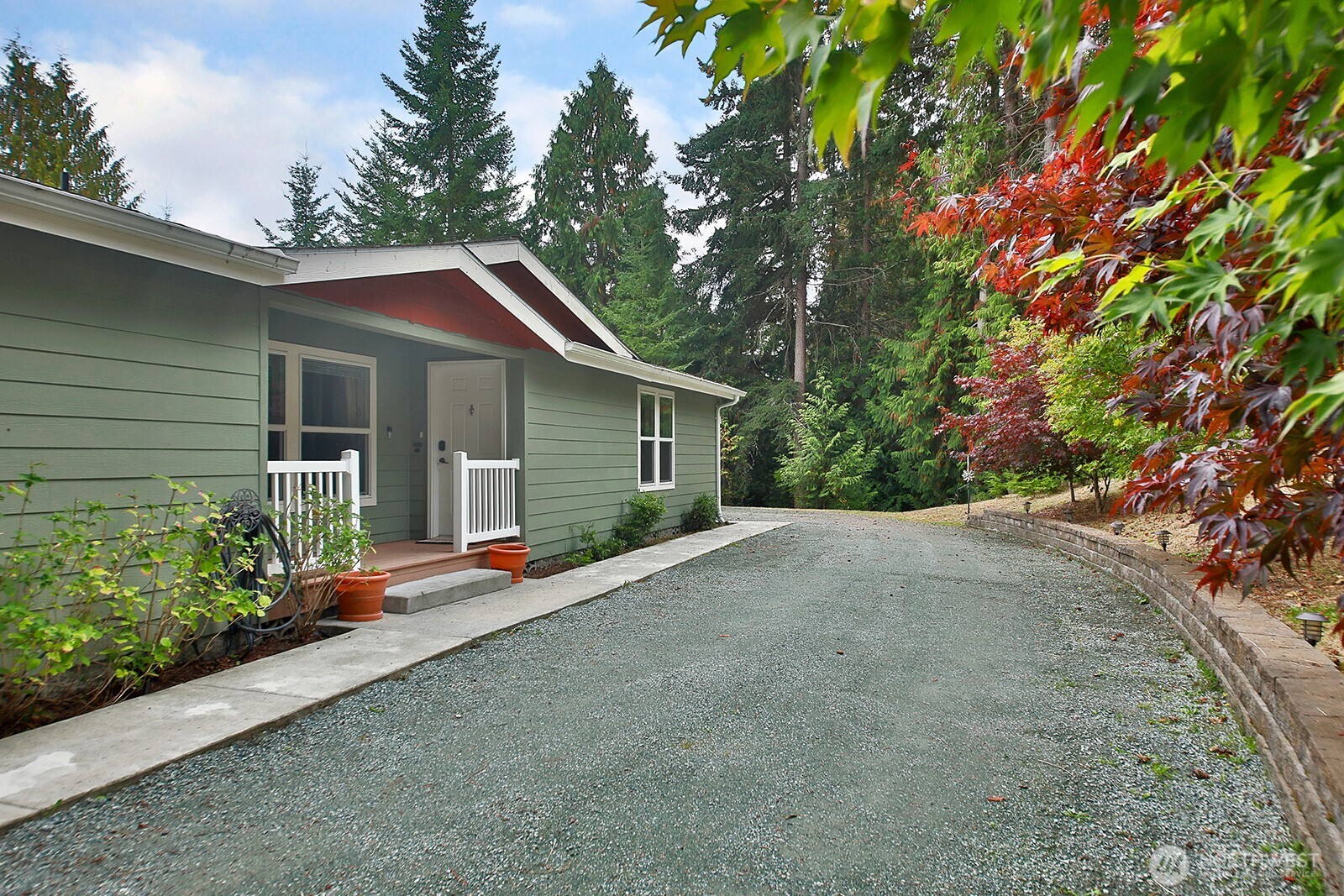 4621 Deer Lake Road Clinton, WA 98236 - Photo 3 of 40 Gallery Image 3