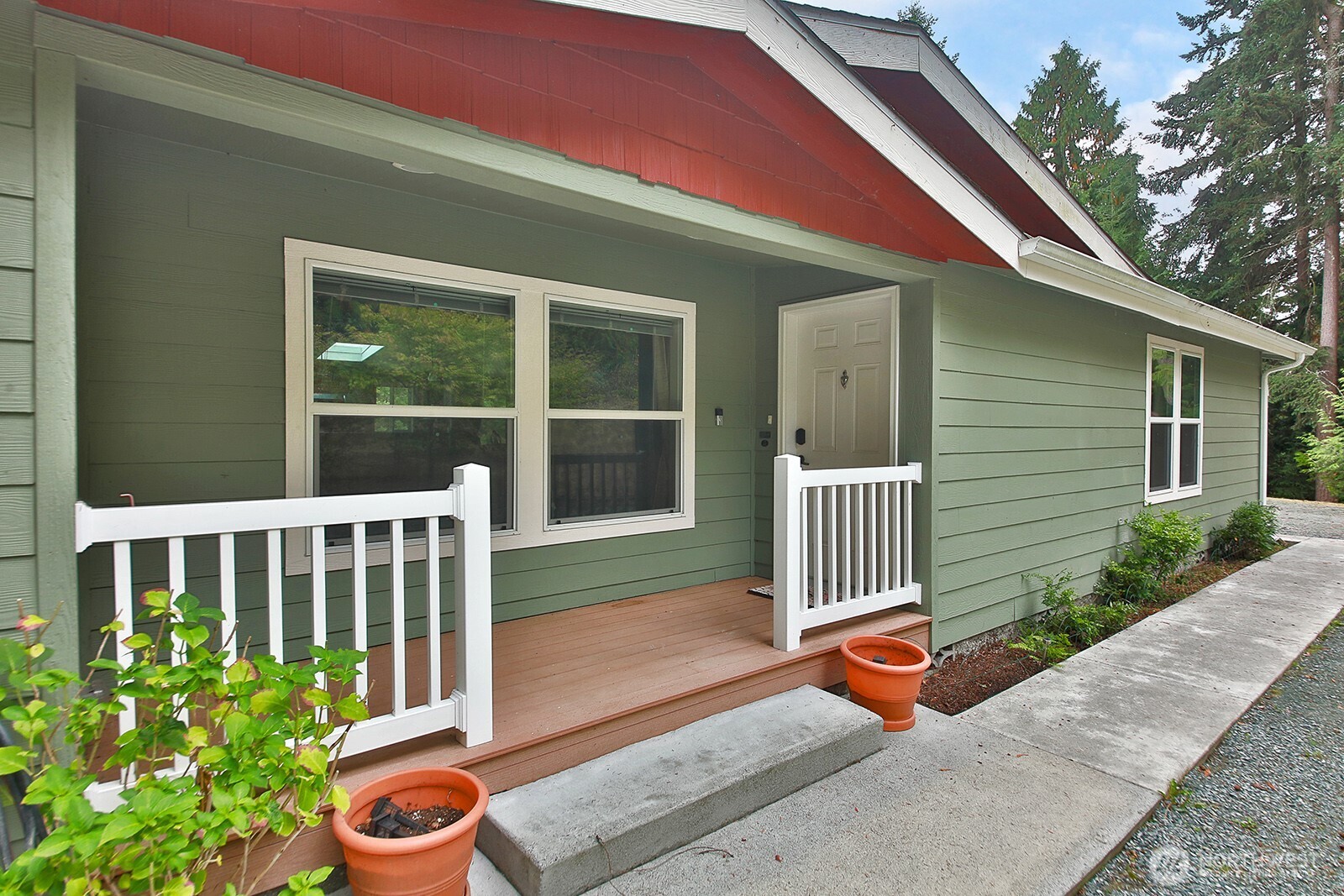 4621 Deer Lake Road Clinton, WA 98236 - Photo 4 of 40 Gallery Image 4
