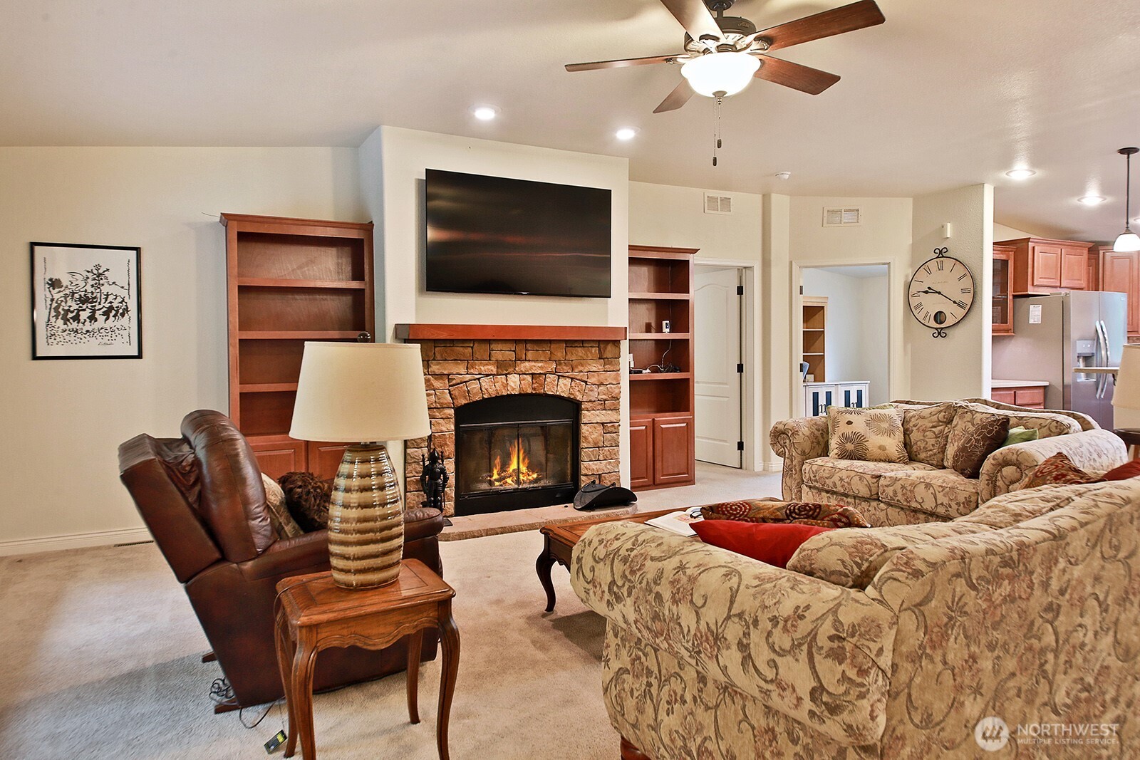 4621 Deer Lake Road Clinton, WA 98236 - Photo 7 of 40 Gallery Image 7