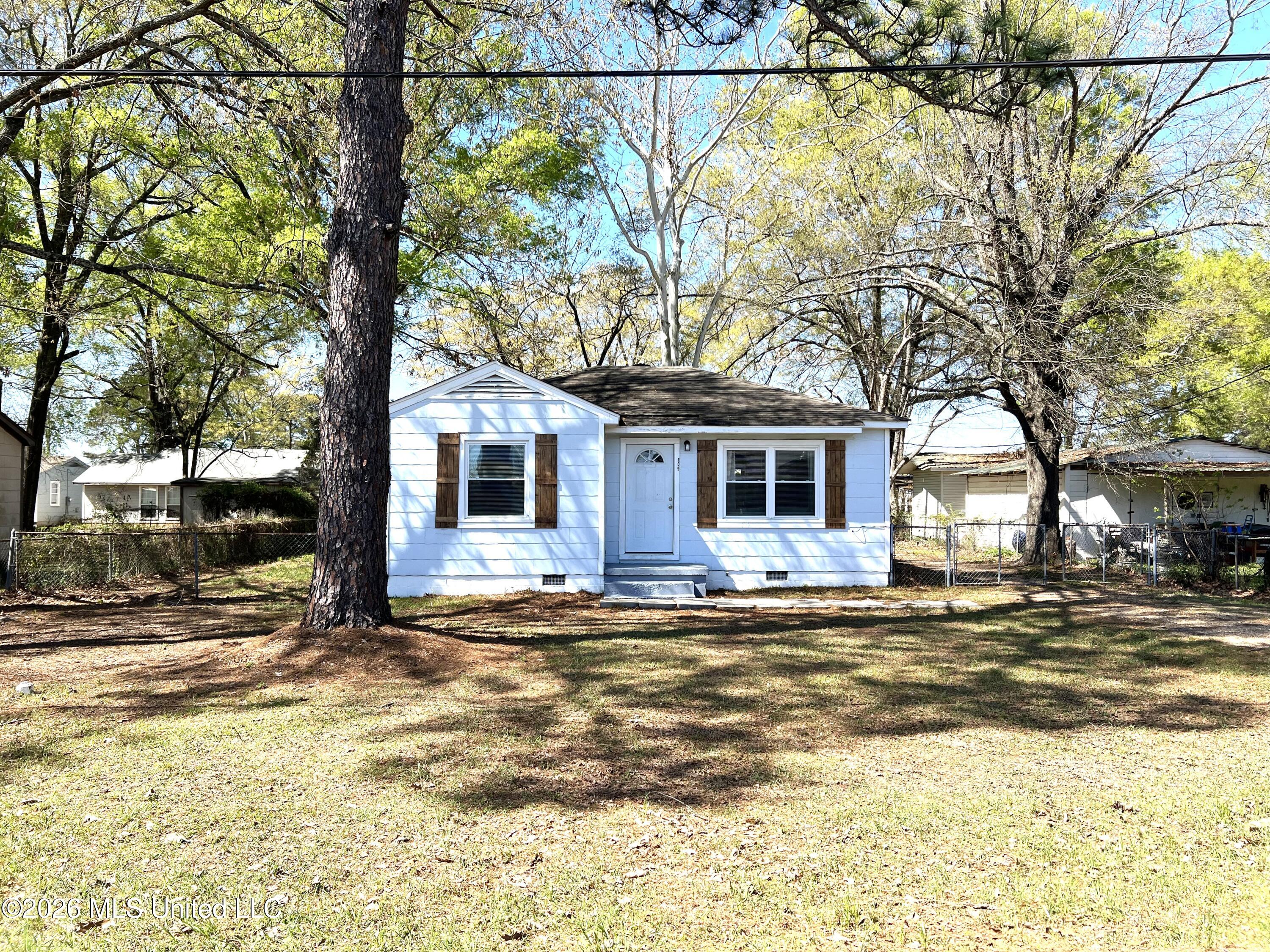109 Valentour Road Pearl, MS 39208 - Photo 1 of 21 IMG_3967