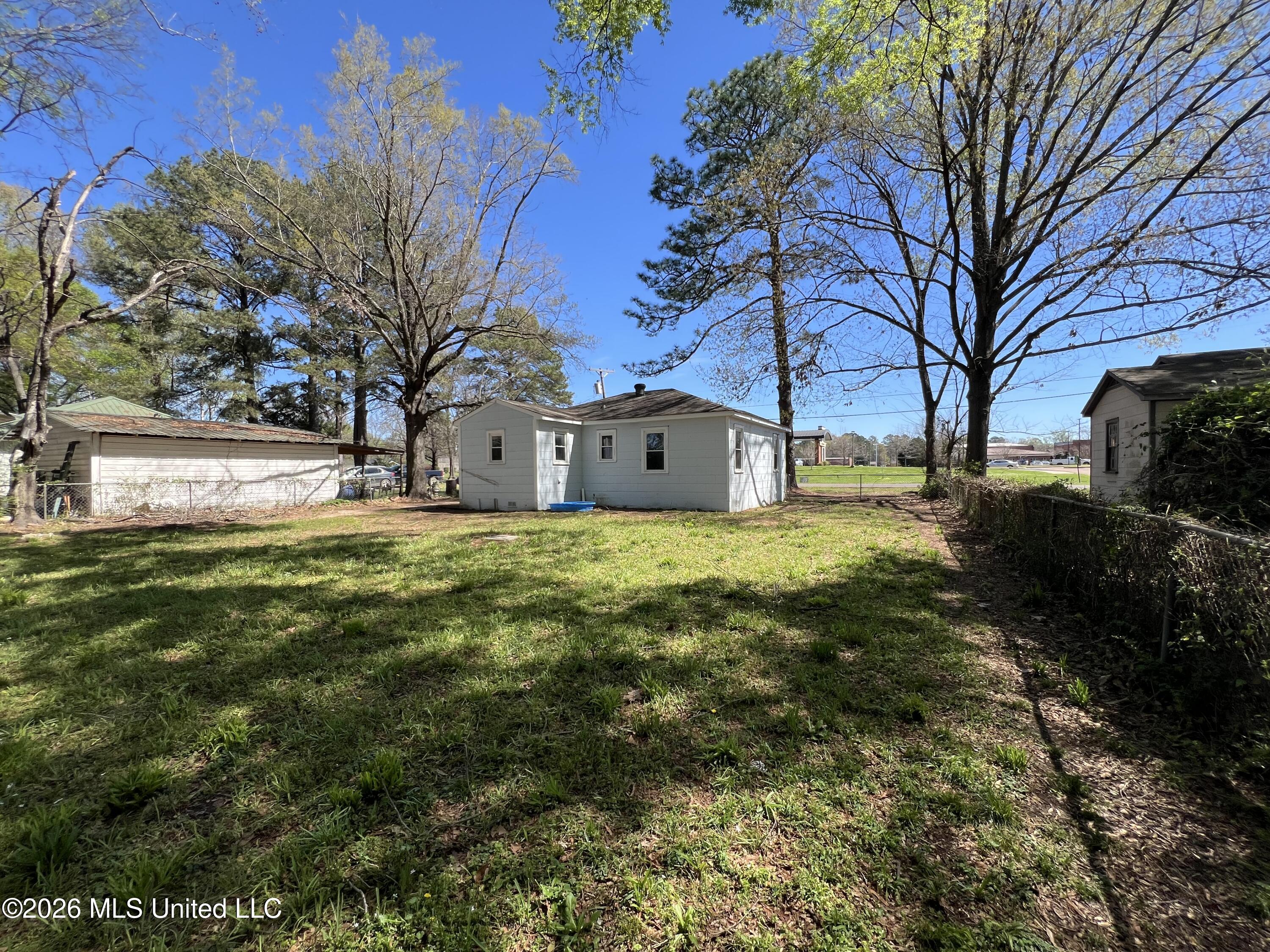 109 Valentour Road Pearl, MS 39208 - Photo 2 of 21 IMG_3970