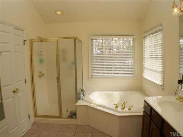 11431 Lostwood Lane Raleigh, NC 27614 - Photo 8 of 10 Gallery Image 8