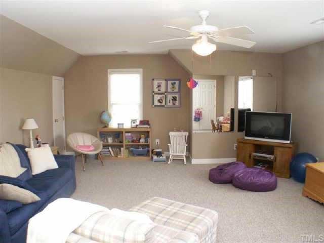 11431 Lostwood Lane Raleigh, NC 27614 - Photo 9 of 10 Gallery Image 9
