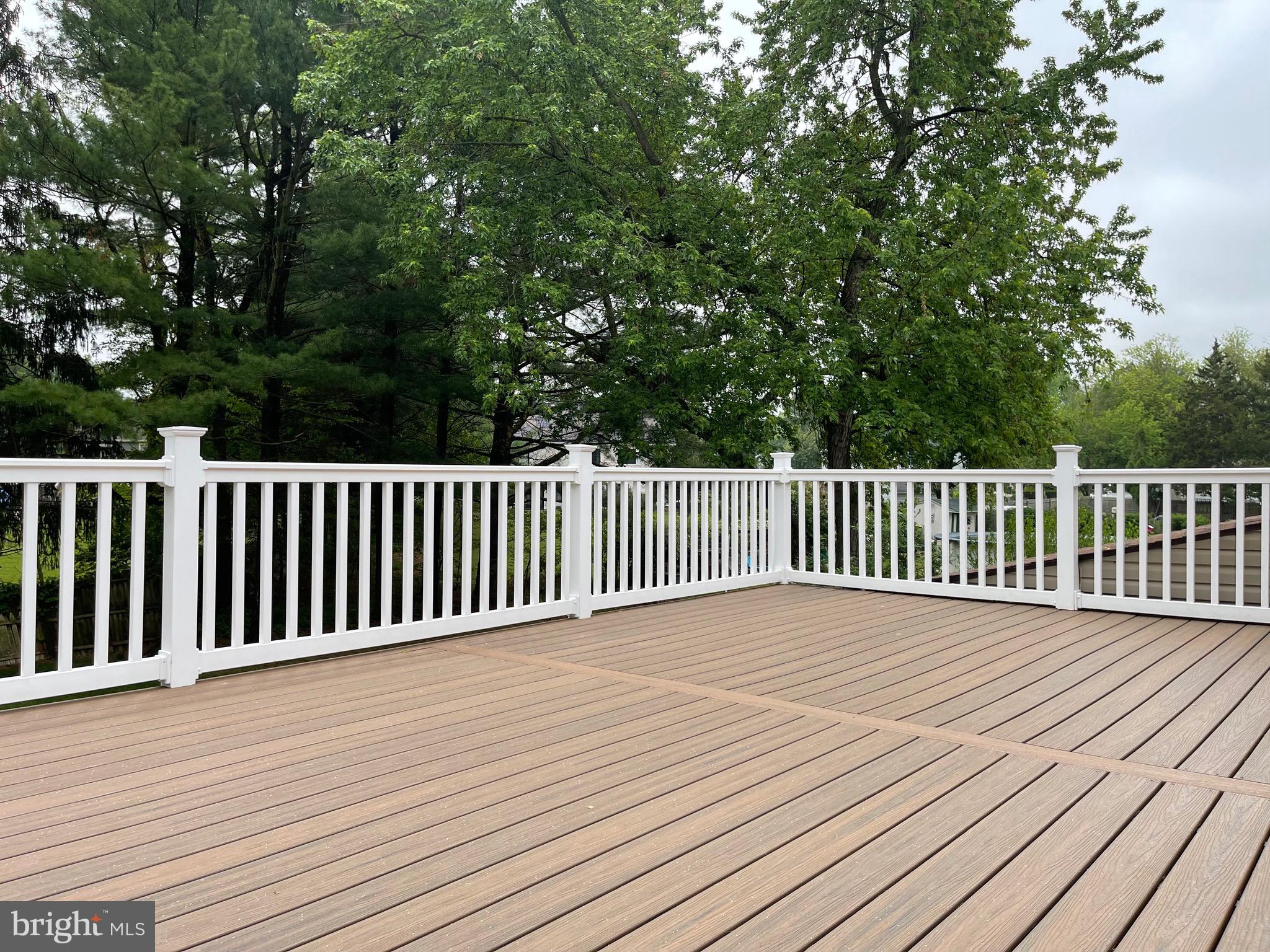 242 Landing Road Clarksboro, NJ 08020 - Photo 12 of 25 Deck off of Kitchen
