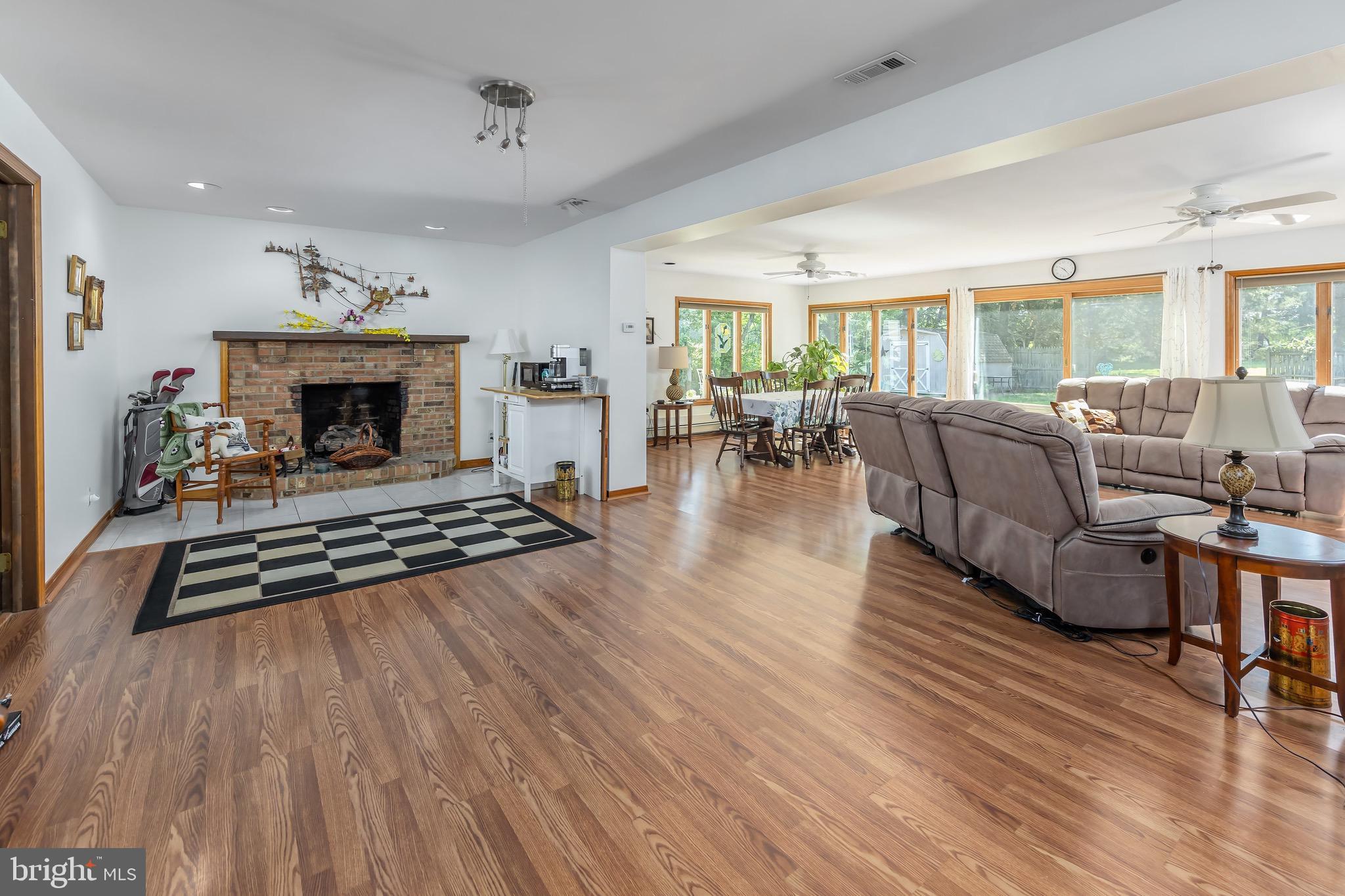 242 Landing Road Clarksboro, NJ 08020 - Photo 19 of 25 Great room
