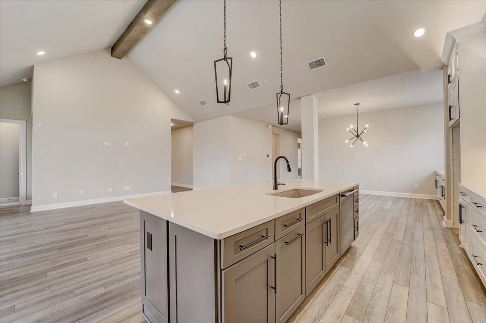 1752 Howler Way Montgomery, TX 77316 - Photo 10 of 41 REPRESENTATIVE PHOTO:Large Island/breakfast bar