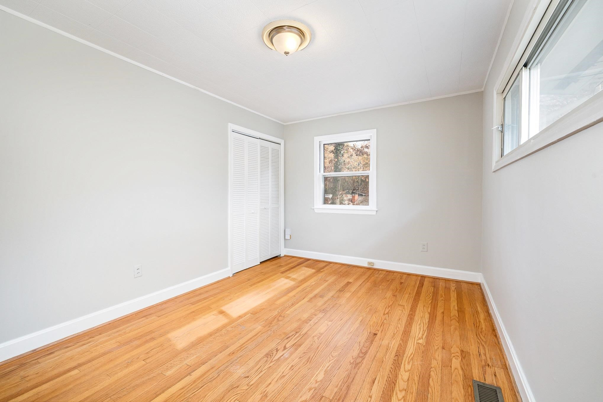 900 Dogwood Lane Raleigh, NC 27607 - Photo 12 of 22 Photo 10