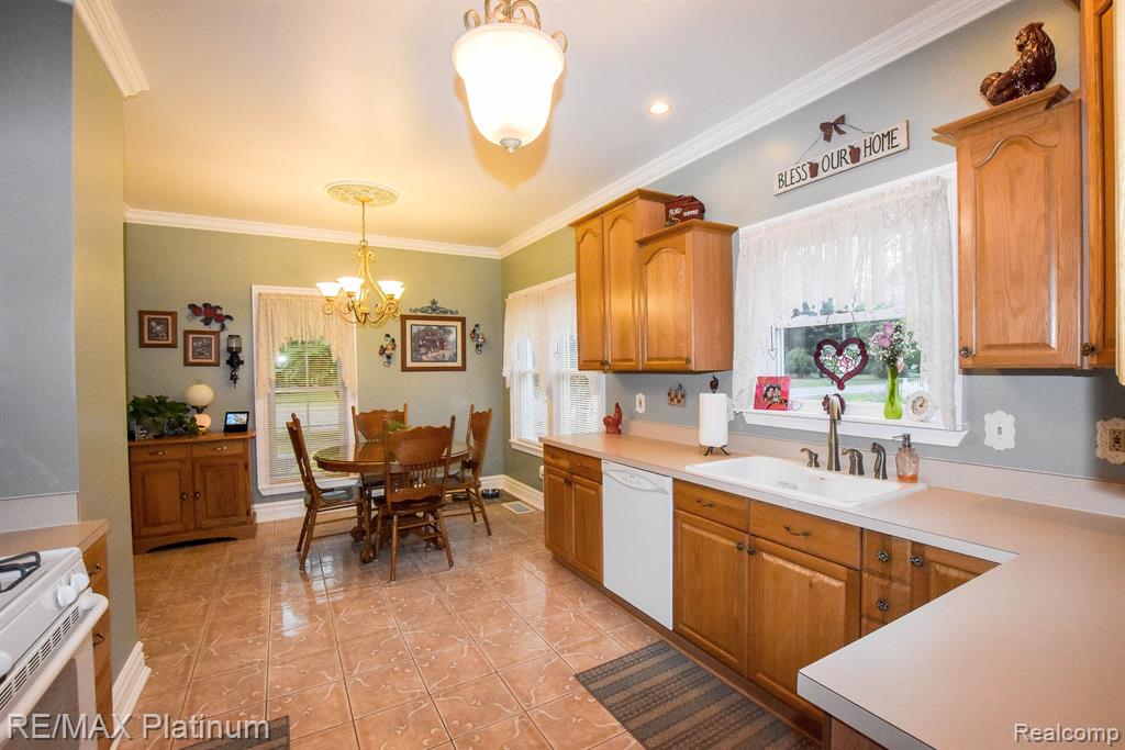 10346 Maple Road Hartland, MI 48353 - Photo 19 of 47