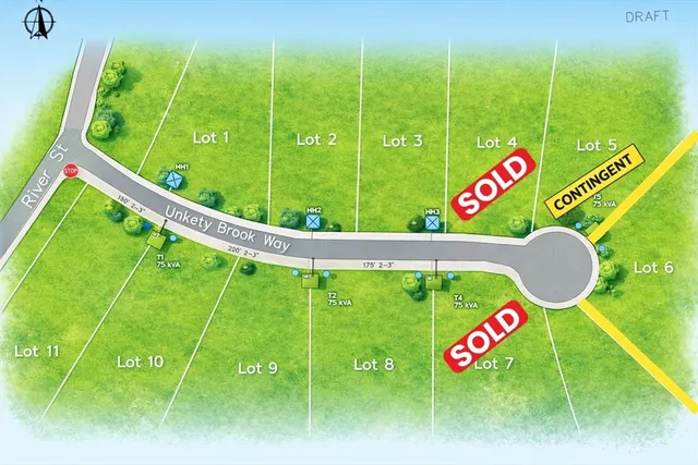 a view of an outdoor space