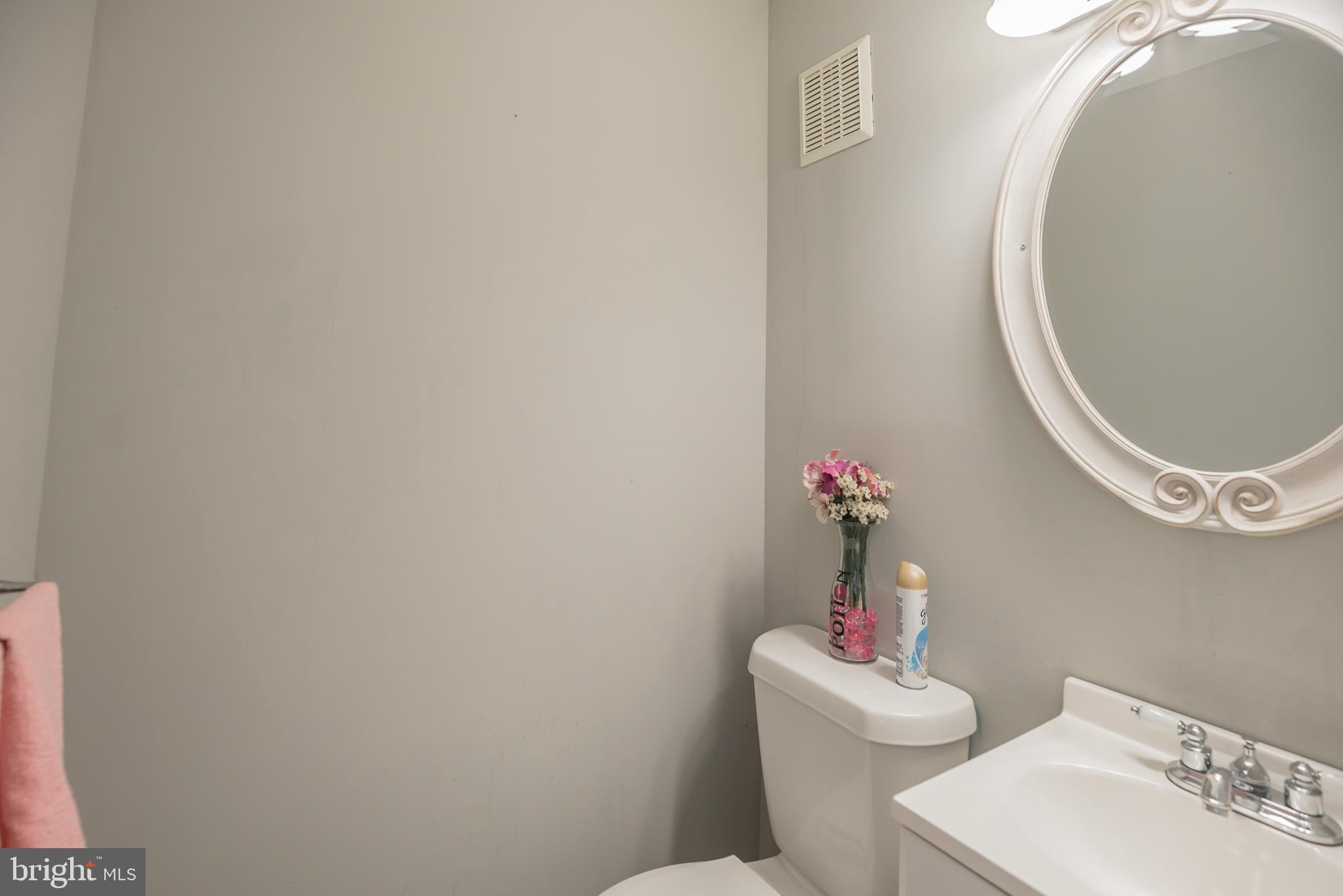 12856 Elnora Road Philadelphia, PA 19154 - Photo 14 of 27 Convenient First Floor Powder Room