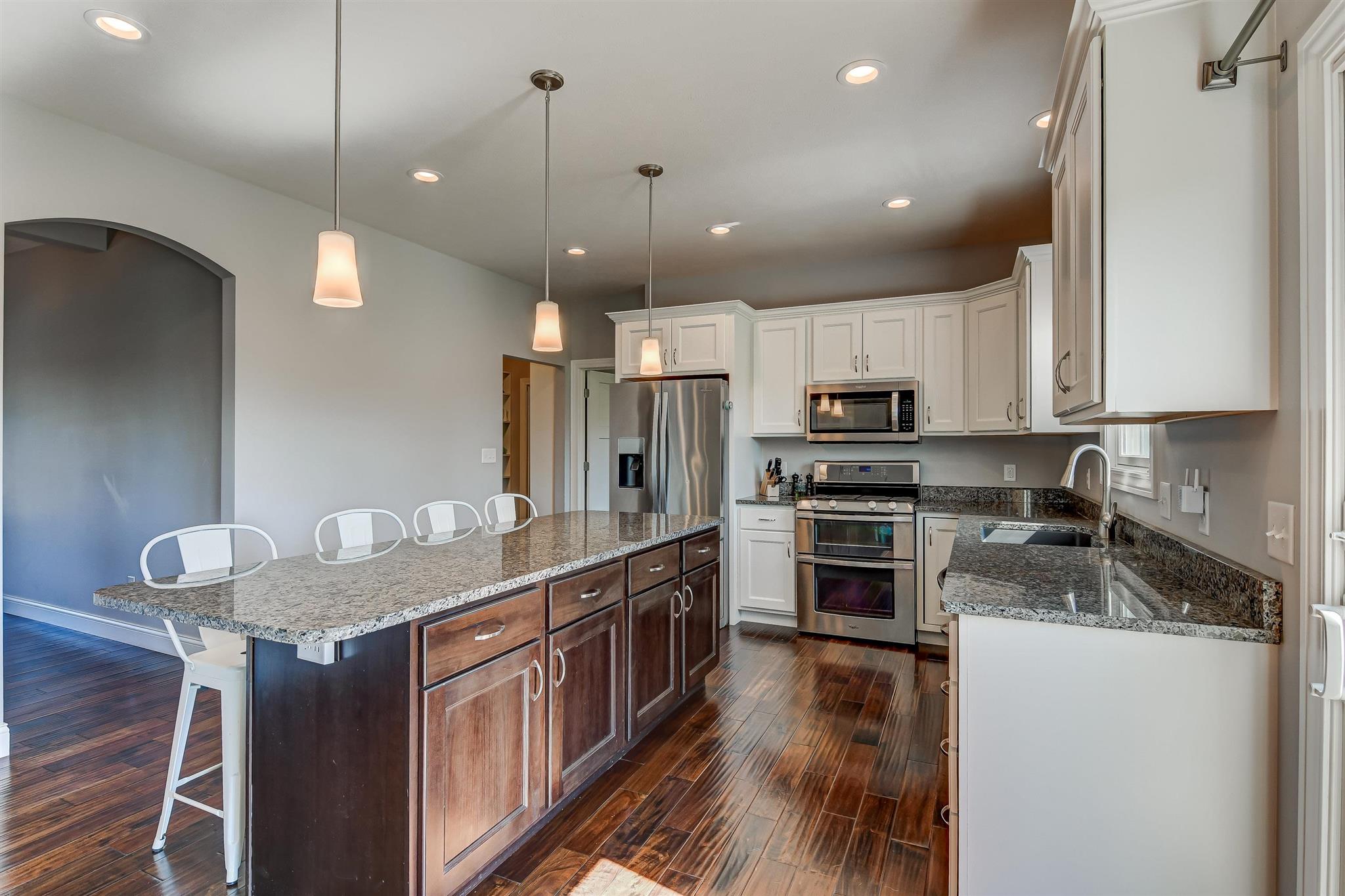 500 Sawmill Court Rochester, IL 62563 - Photo 12 of 50