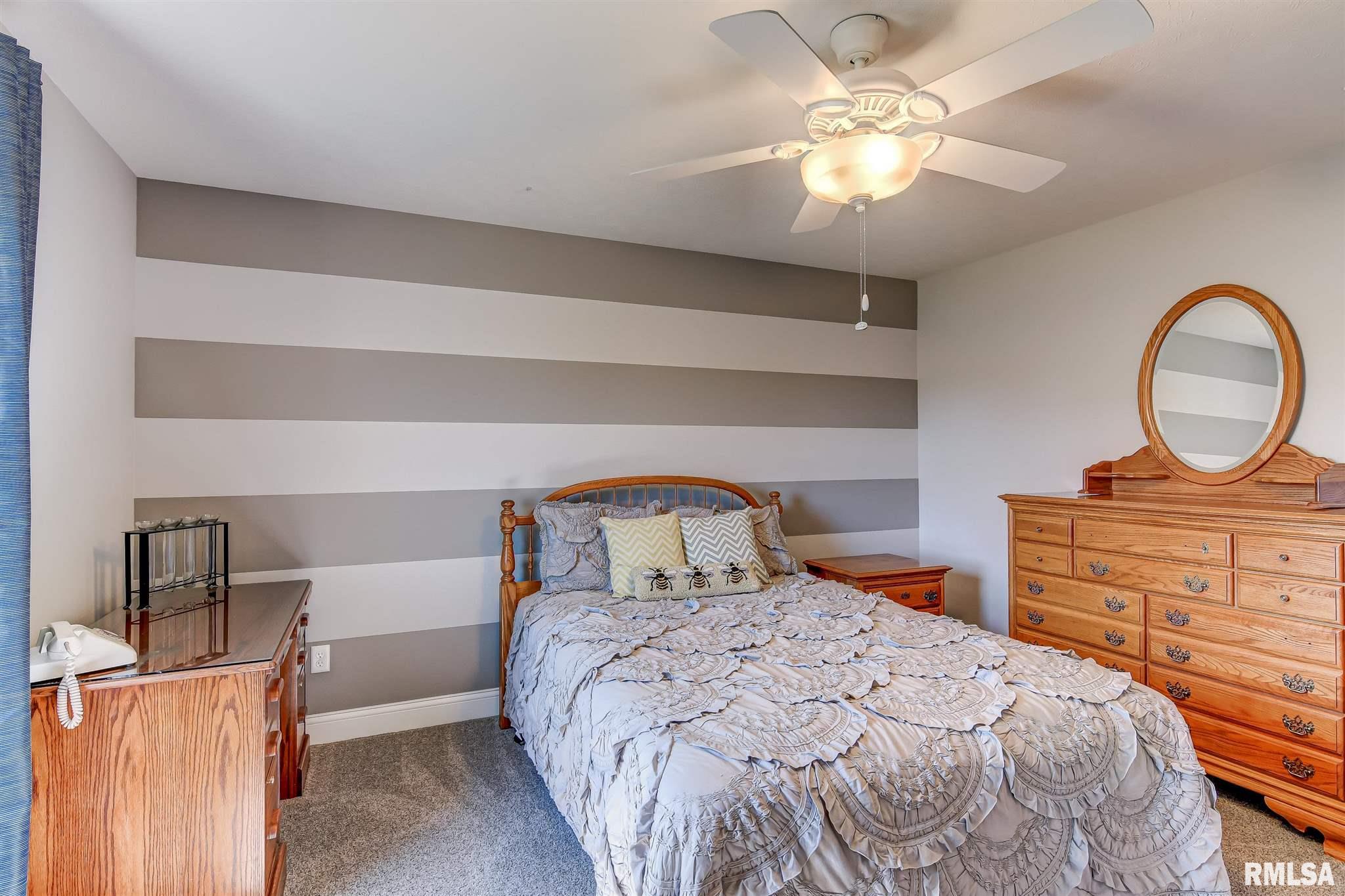 500 Sawmill Court Rochester, IL 62563 - Photo 27 of 50
