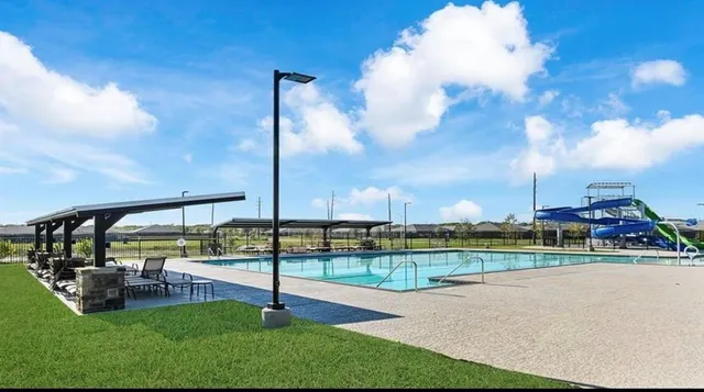 $2,200 | 7502 Cynomys Court, Rosharon, TX 77583