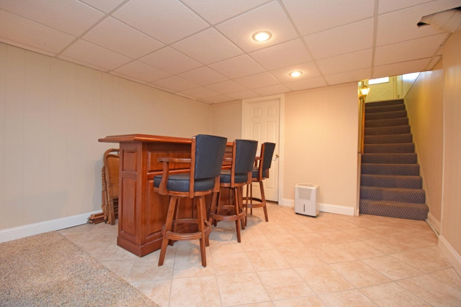 1047 Markley Road Cincinnati, OH 45230 - Photo 17 of 50