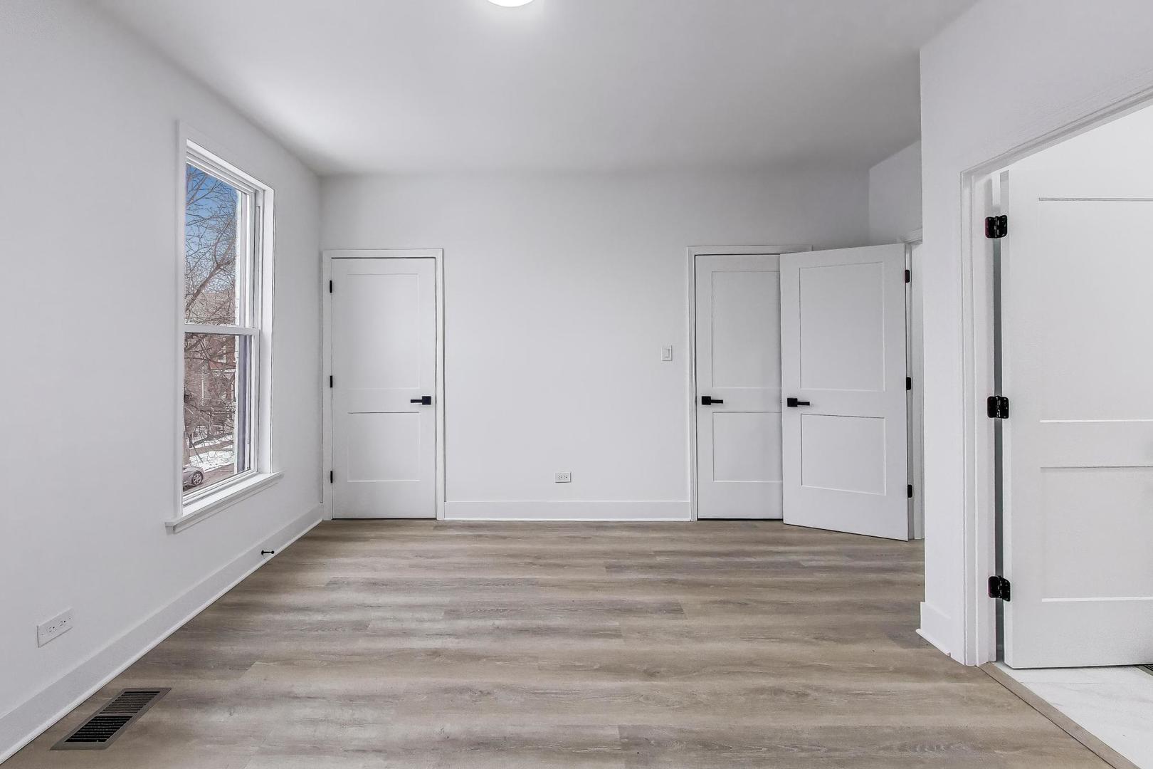 3445 West Walnut Street Chicago, IL 60624 - Photo 12 of 45