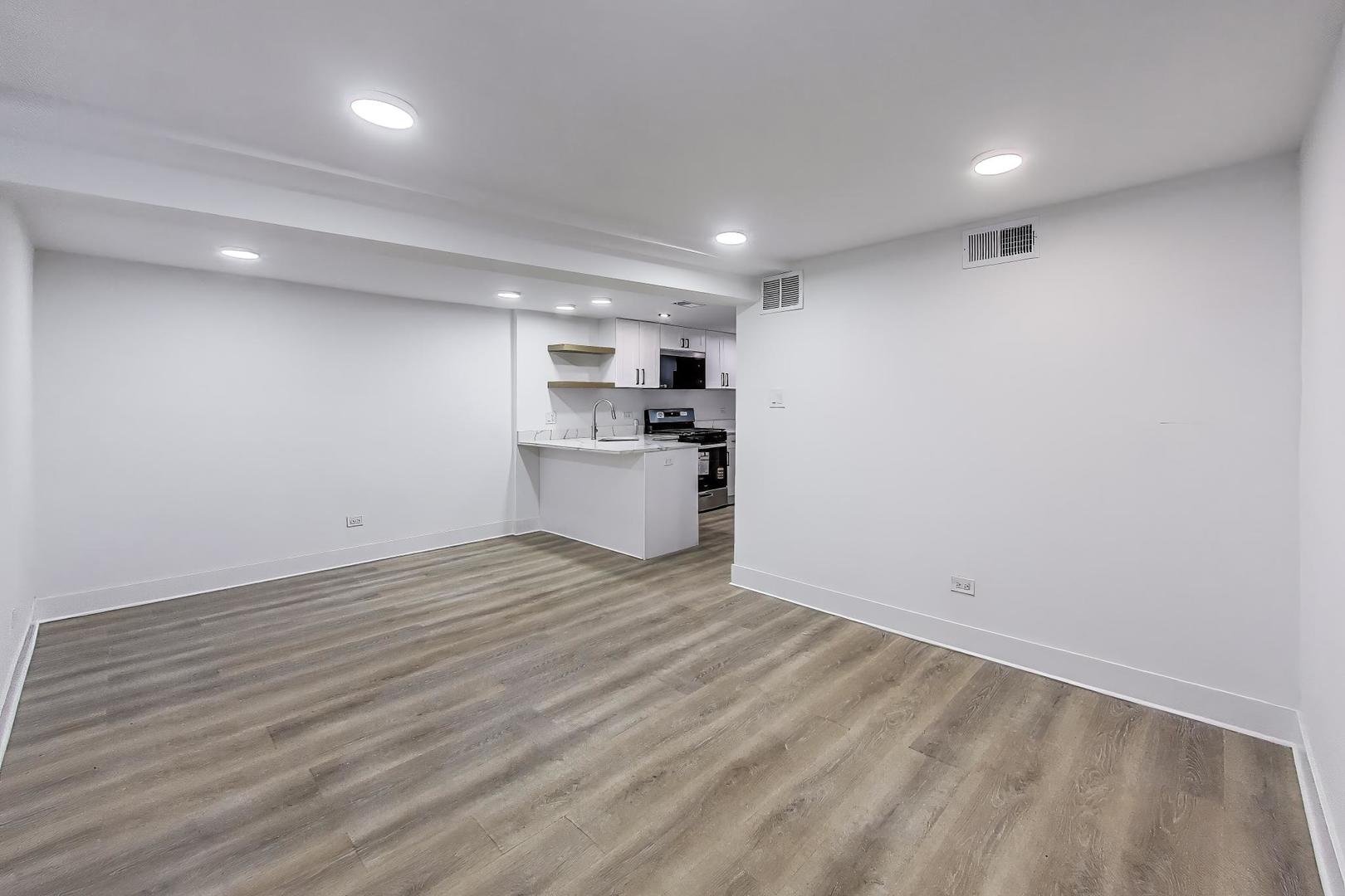 3445 West Walnut Street Chicago, IL 60624 - Photo 28 of 45