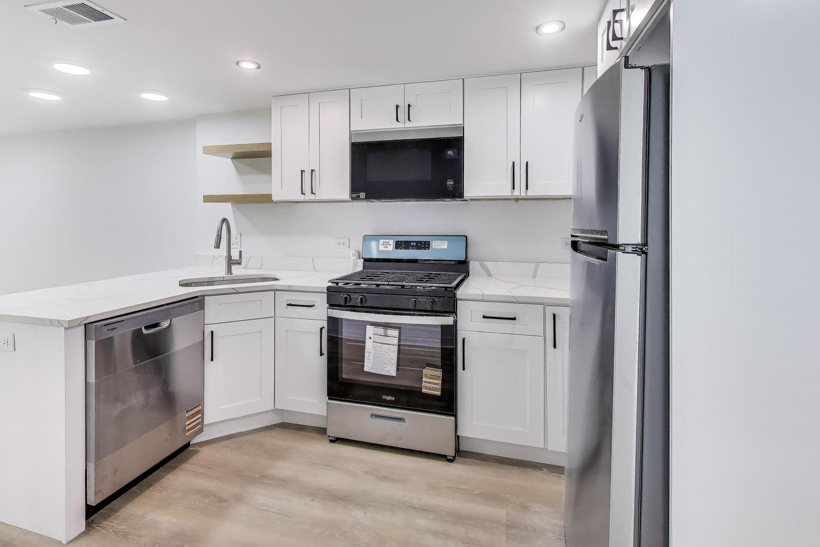 3445 West Walnut Street Chicago, IL 60624 - Photo 32 of 45