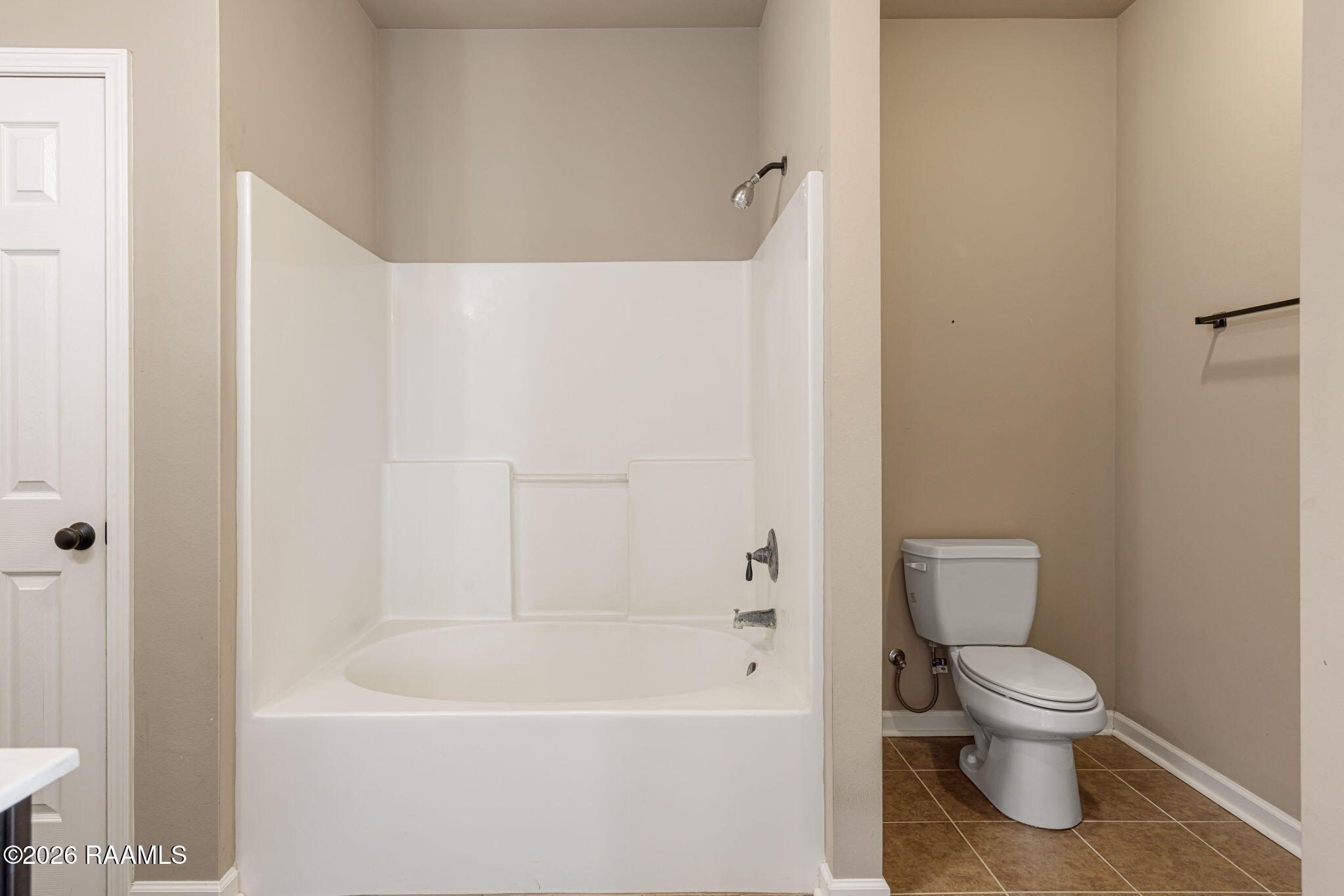 9408 Gage Road Maurice, LA 70555 - Photo 15 of 27 Primary Bathroom