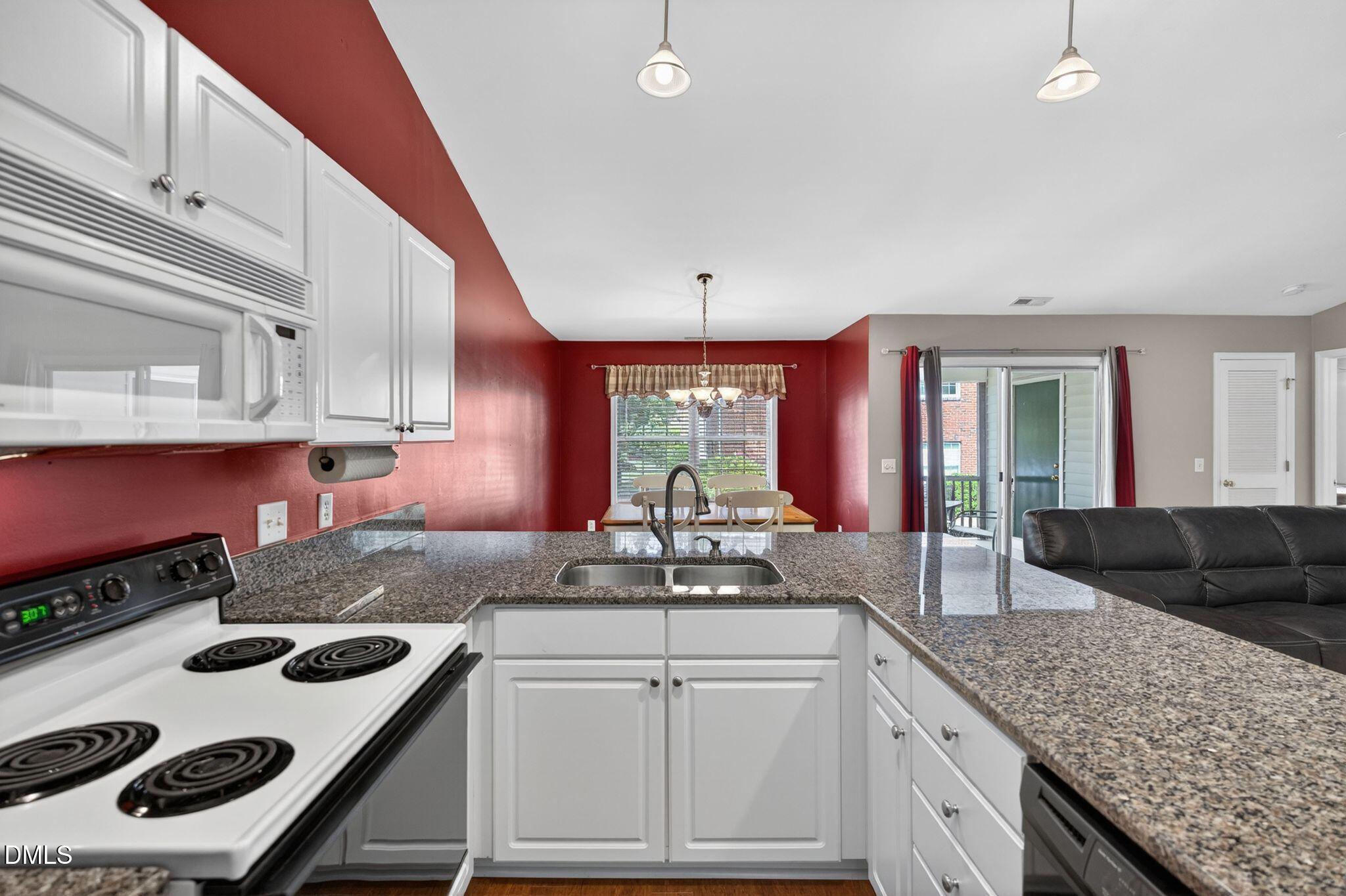 4222 Wellington Ridge Loop Cary, NC 27518 - Photo 16 of 44 33_DSC04781