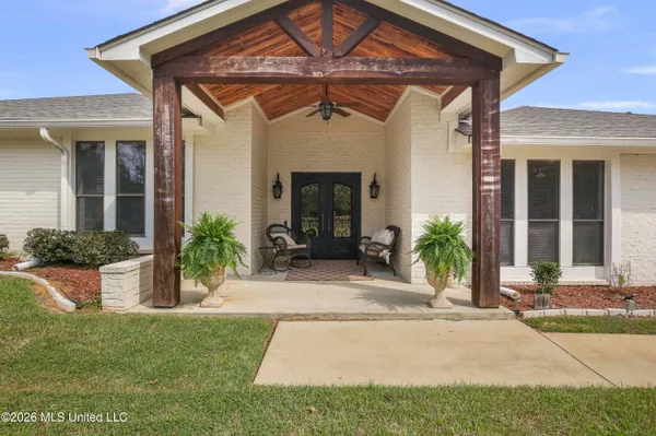 $750,000 | 301 Calumet Drive, Madison, MS 39110