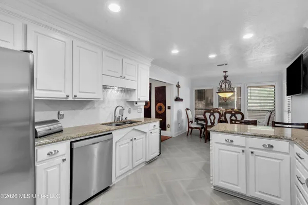 $750,000 | 301 Calumet Drive, Madison, MS 39110