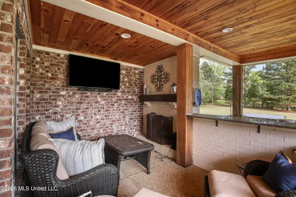 $750,000 | 301 Calumet Drive, Madison, MS 39110