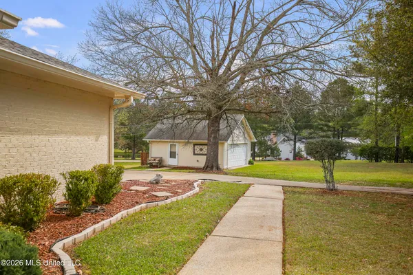 $750,000 | 301 Calumet Drive, Madison, MS 39110